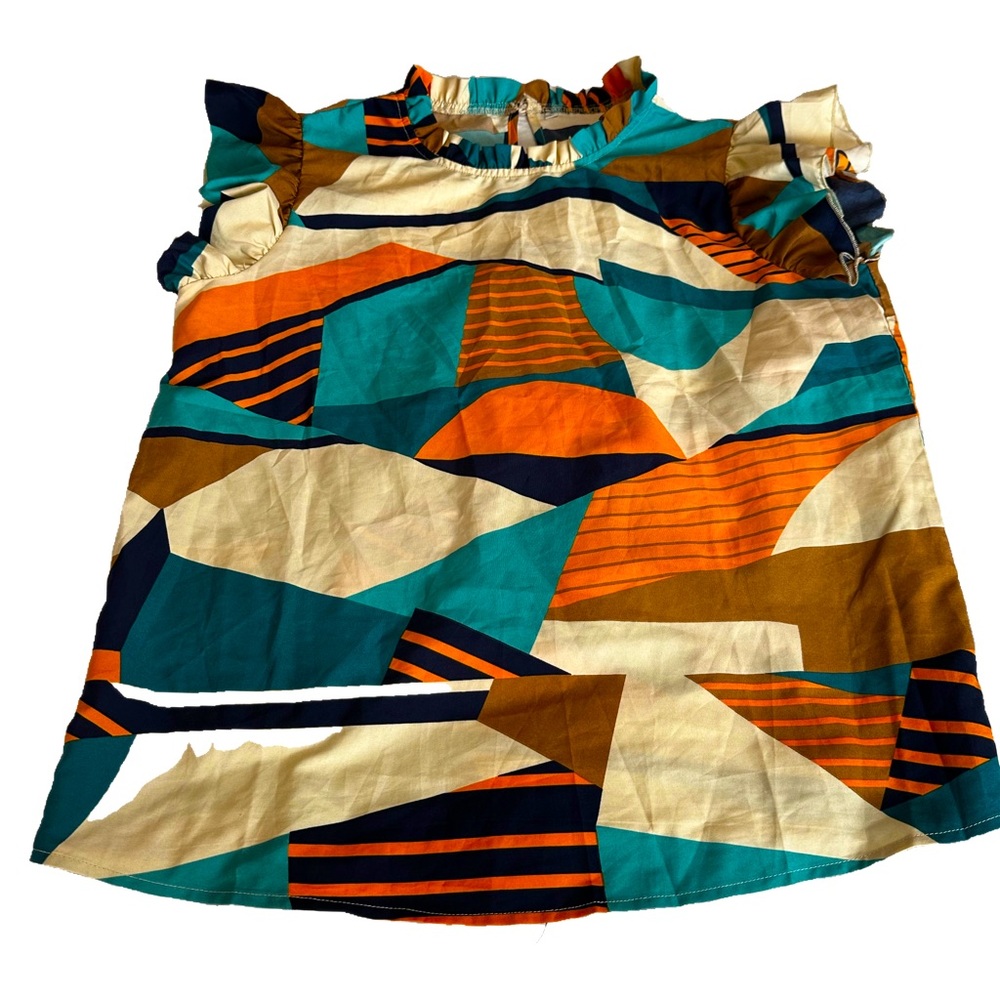 Geometric design top